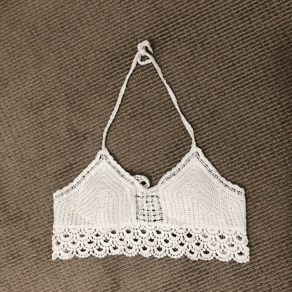 🚫SOLD‼️ White Crochet Halter Boho Crop Top - Picture 5 of 5